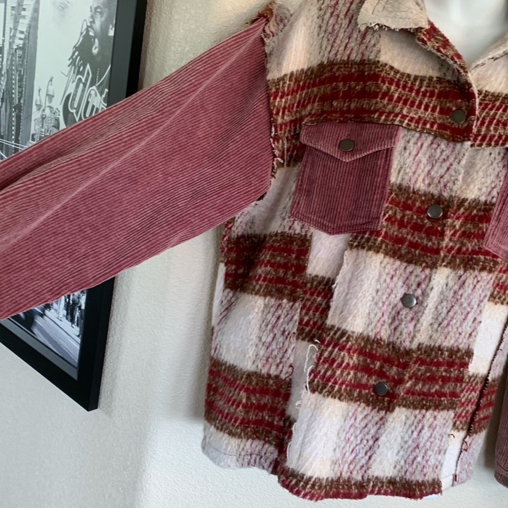 Pols jacket women's L corduroy plaid, fleece, button front, pockets. Shacket euc - Picture 6 of 17